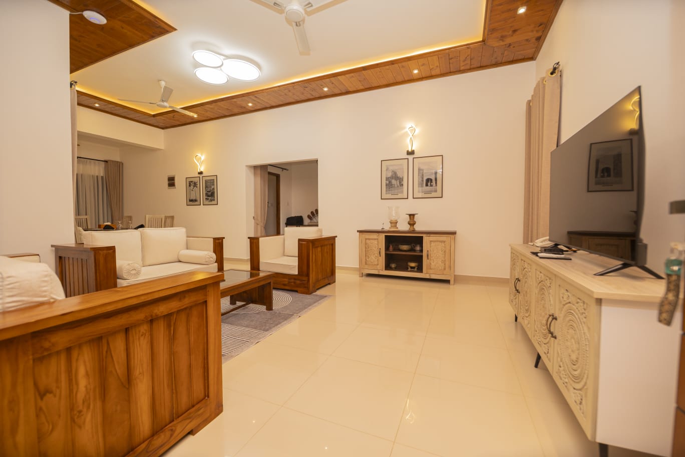 Villa Rooms