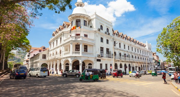 Day Day 01 – Arrival | Airport → Yalpanam(Jaffna) - 